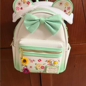 Loungefly pressed flower Mini Backpack - Mint/White